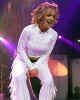 concert8.jpg (27584 byte)